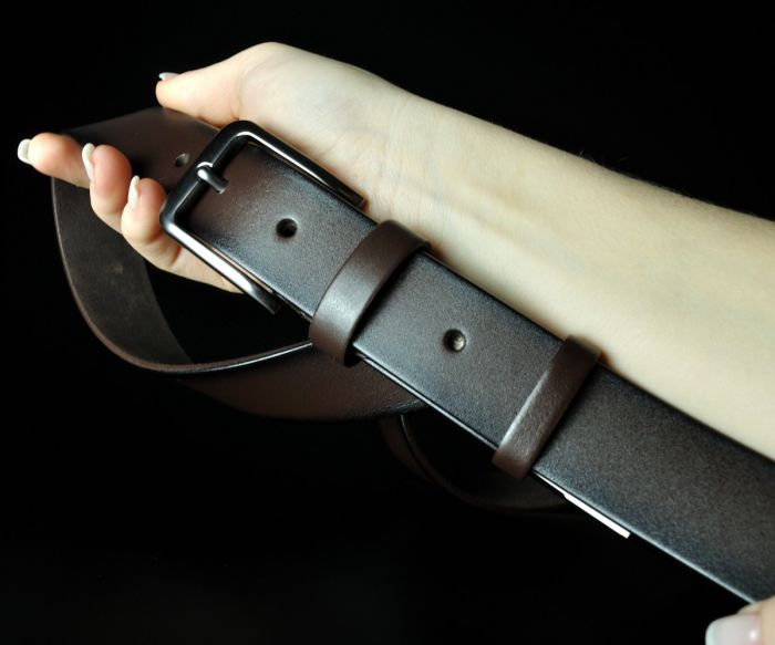 Чоловічий шкіряний ремінь Kremen коричневий з чорними краями 3,5 см (класична пряжка)