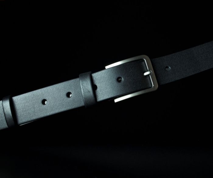 Чоловічий шкіряний ремінь Kremen батал чорний гладкий 3,5 см (класична пряжка)