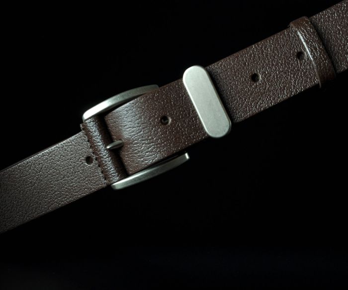 Чоловічий шкіряний ремінь Kremen коричневий структурний 4 см — 125 см (класична пряжка)