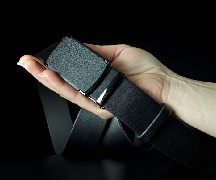 Чоловічий шкіряний ремінь Kremen чорний  3,7 см — 120 см (пряжка автомат)