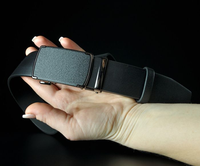 Чоловічий шкіряний ремінь Kremen чорний  3,7 см — 120 см (пряжка автомат)