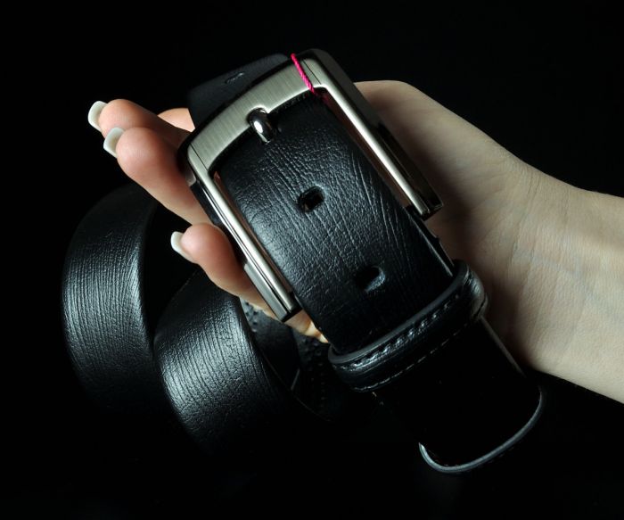 Чоловічий ремінь De Esse з масивною класичною пряжкою, чорна фактурна шкіра (3,7 см)а515