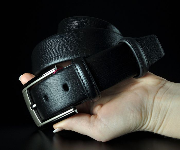 Чоловічий ремінь De Esse з масивною класичною пряжкою, чорна фактурна шкіра (3,7 см)а515