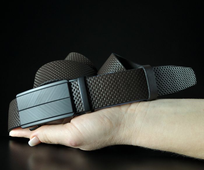 Чоловічий шкіряний ремінь SFIP автомат коричневий, тиснення шахівниця (134 см)