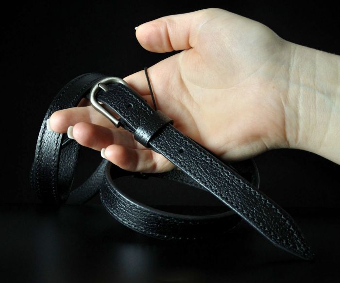 Жіночий шкіряний ремінь Sfip, чорний (2 см)