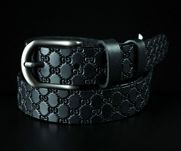 Жіночий шкіряний ремінь Sfip з характерним тисненням, чорний (2,5 см)