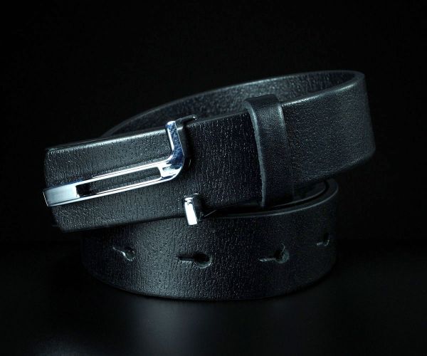 Жіночий шкіряний ремінь Kremen чорний, пряжка-гвоздик (3 см)