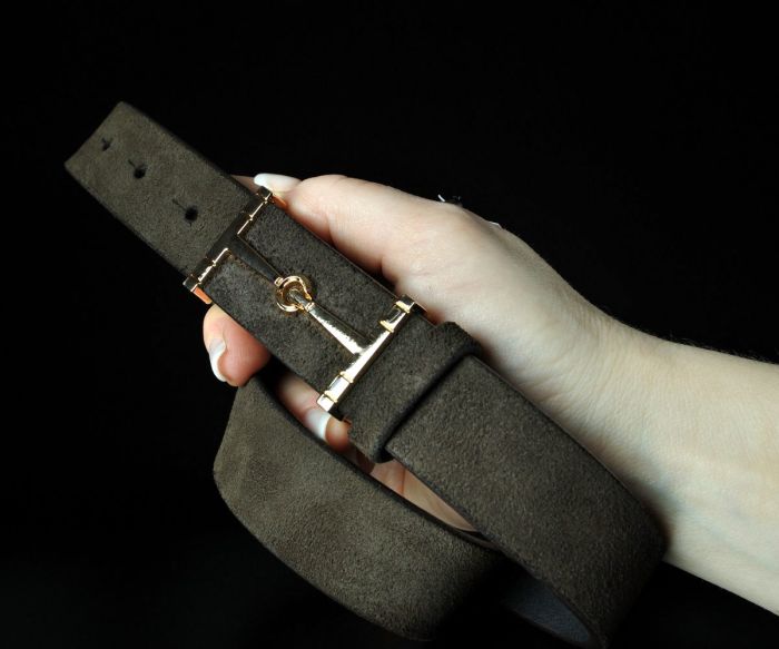 Жіночий замшевий ремінь Kremen коричневий, пряжка-гвоздик (3 см)