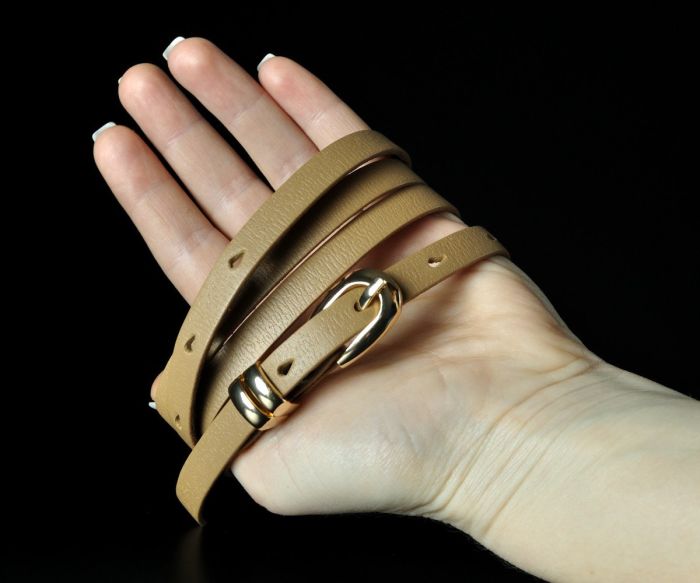 Жіночий вузький шкіряний ремінь Kremen карамельний (1 см)